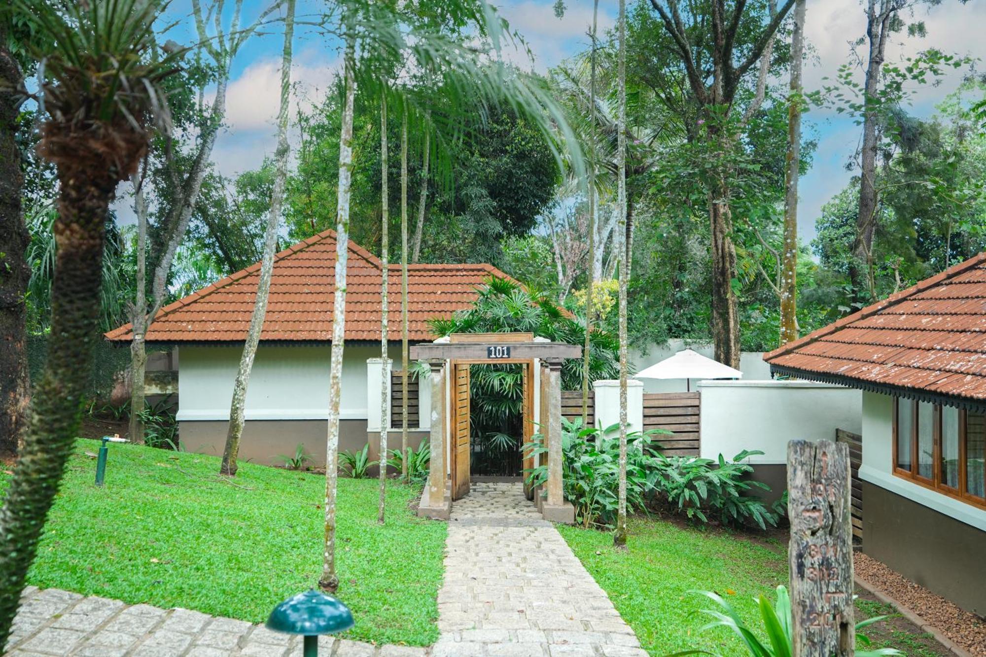 Greenwoods Resort, Thekkady Exterior photo
