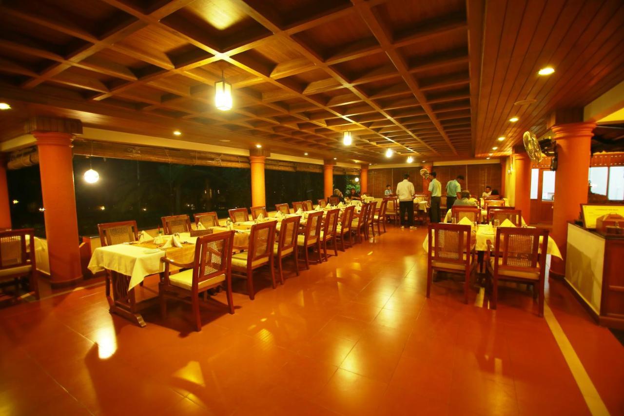 Greenwoods Resort, Thekkady Exterior photo
