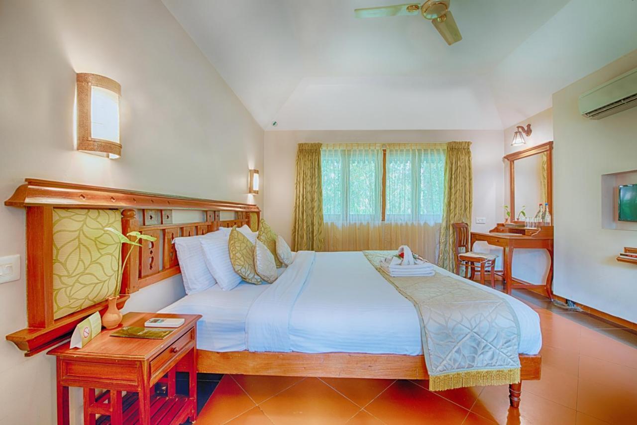 Greenwoods Resort, Thekkady Exterior photo
